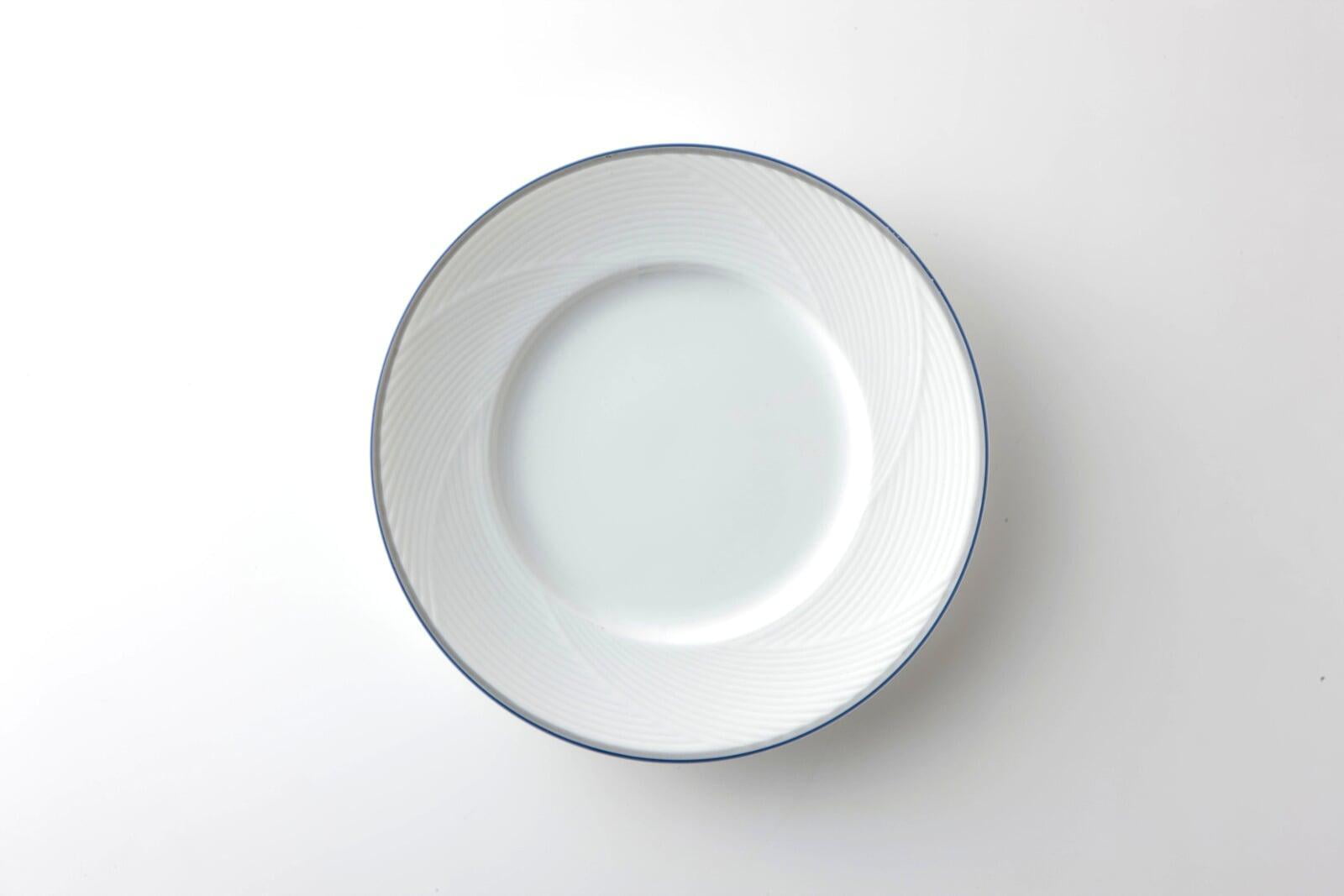 食器 - 洋食器 平皿 白地・青フチ 段々線 直径23cm